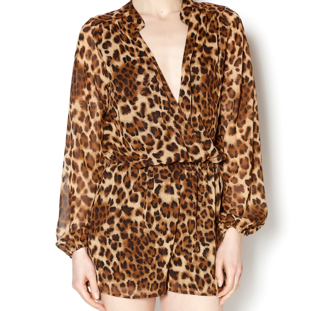 KARLIE - Leopard Romper 🐆